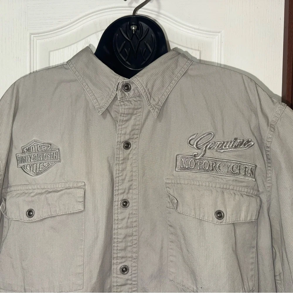 Harley-Davidson Tan Button Down Shirt - Picture 2 of 10